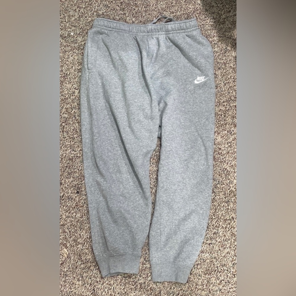 Nike men’s sweat pants